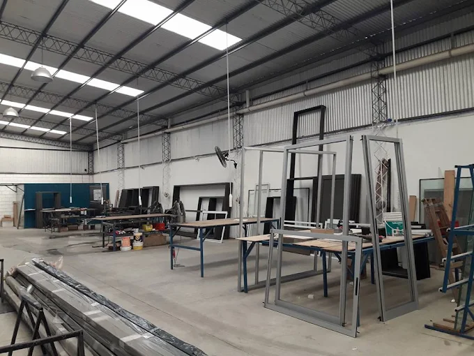 Cristalumi Cerramientos | Aberturas de Aluminio, Cristales y Cerramientos