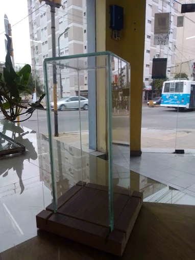 Don Tito Vidrios | Soluciones en Cristales y Espejos