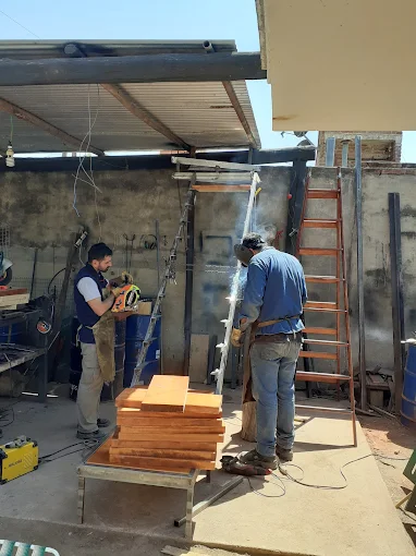 Herrería Orlando Díaz | Portones, Rejas y Estructuras