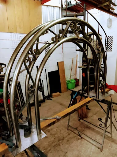 Herrería Gabriel | Portones, Puertas y Estructuras Metálicas