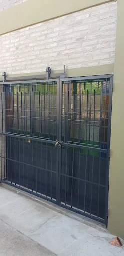 Vidriería San José | Cristales Templados, Mamparas y Espejos