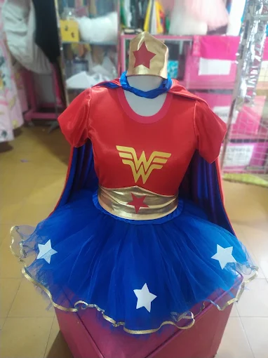 Disfraces Mónica | Alquiler y Confección de Disfraces a Medida