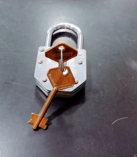 Cerrajería Alvear | Servicio 24 Horas para Hogar y Vehículos