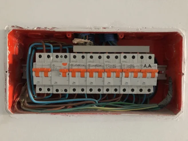 Electricista Matriculada Griselda Medina | Servicios Profesionales y con Garantía