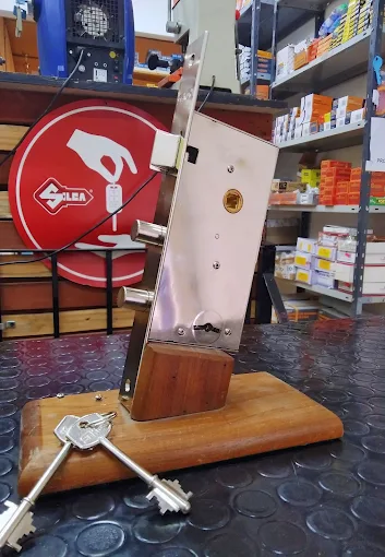 La Cerrajería | Copias de Llaves y Servicios a Domicilio en Córdoba