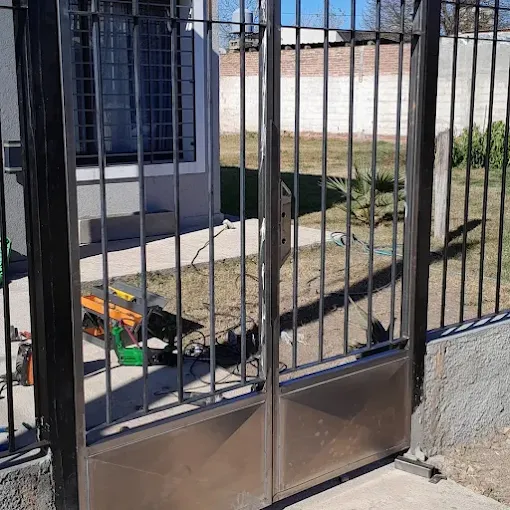 Herrería Gabriel | Portones, Puertas y Estructuras Metálicas