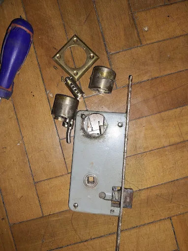 Cerrajería Roldán | Soluciones de Seguridad en Córdoba con Confianza