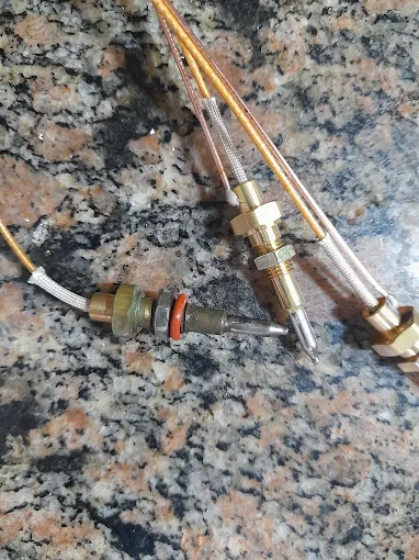 Tec. MMO Benitez F. | Gas y Electricidad del Hogar