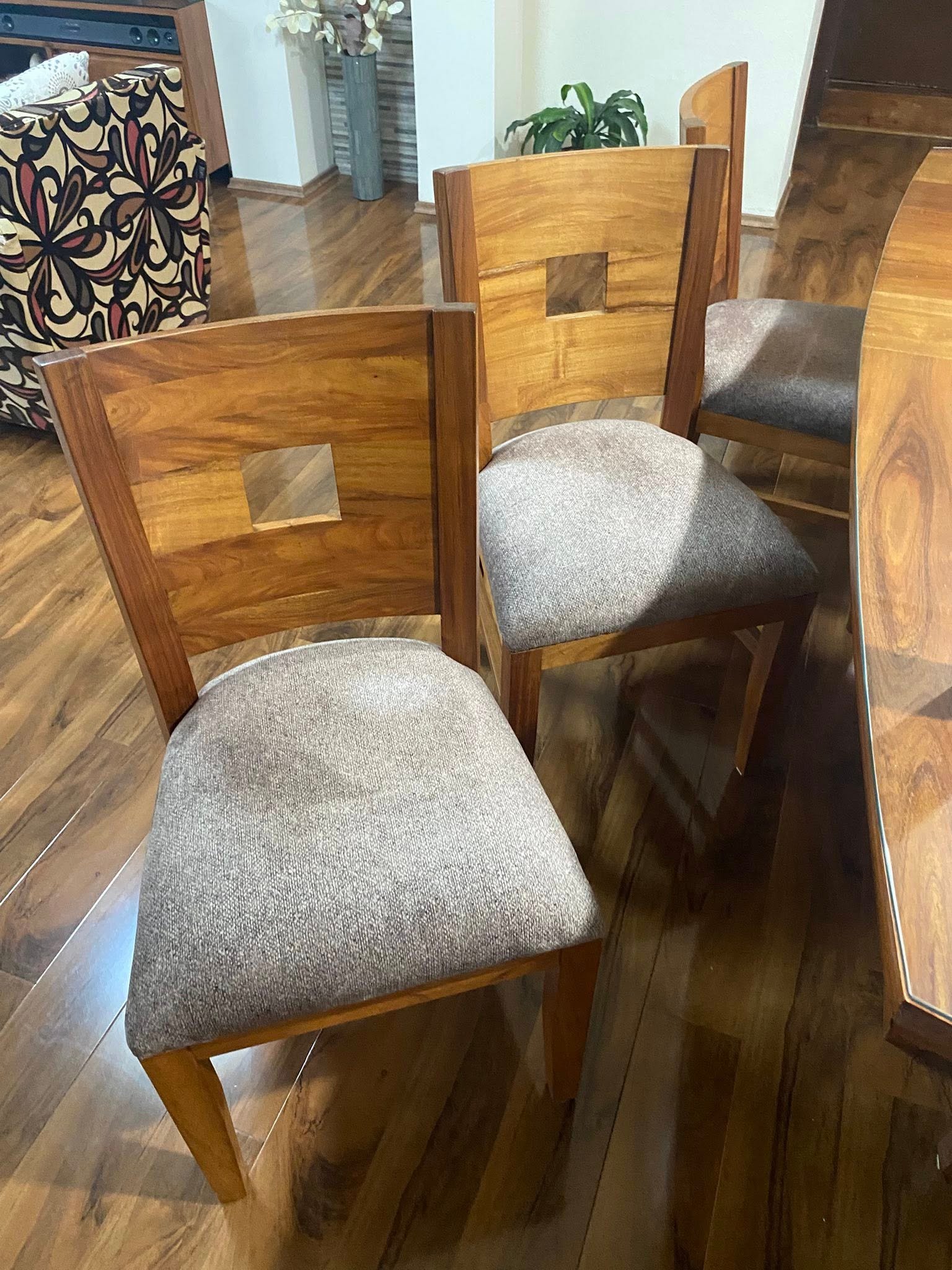 Tapicería Montoya | Retapizado de Sillas para Comedor