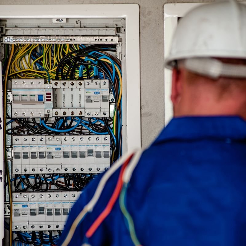 Electricista Matriculado | Servicios Profesionales, Seguros y con Garantía