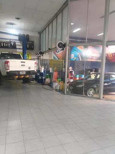 Taller Mecánico Autos y Camionetas | Diagnóstico y Mantenimiento