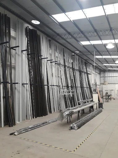 Cristalumi Cerramientos | Aberturas de Aluminio, Cristales y Cerramientos