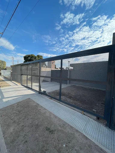 LMP Herrería | Estructuras Metálicas, Rejas y Portones