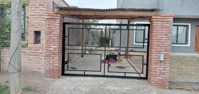 Herrería Carlos | Portones Automatizados, Rejas Artísticas