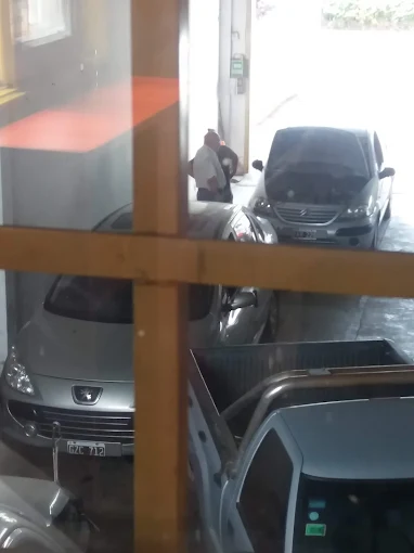 César Gahn Taller | Vehículos Multimarcas en Córdoba