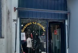 Vidriería La Avenida | Colocación de Cristales, Espejos y Cerramientos