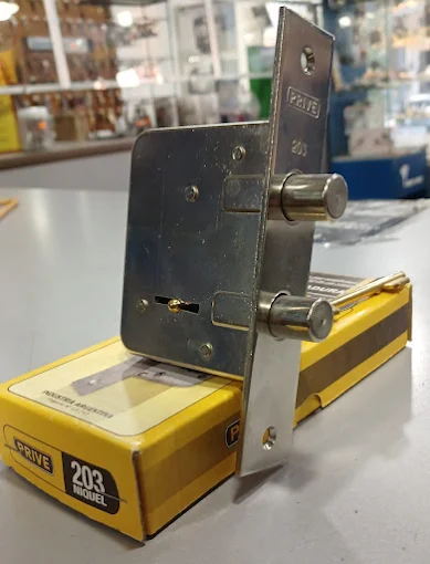 Cerrajería Alvear | Servicio 24 Horas para Hogar y Vehículos