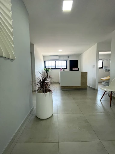 Ríe Consultorio Odontológico | Implantes y Ortodoncia para Adultos y Niños