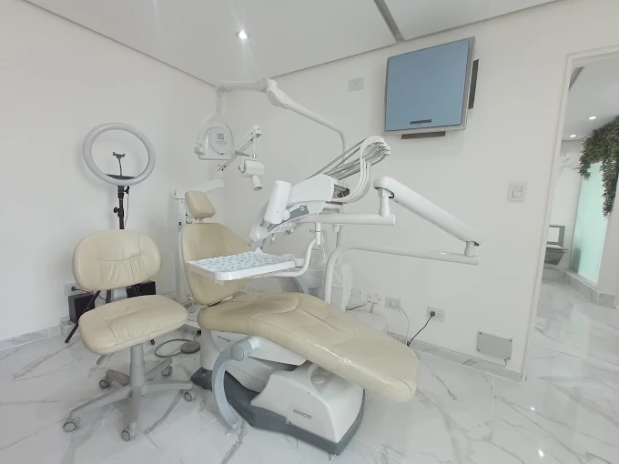 Odontos Salud Dental y Estética | Implantes, Ortodoncia, Periodoncia, Blanqueamiento, Tratamientos de Conducto