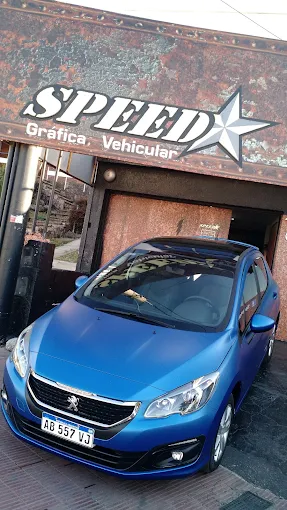 Speed Gráfica | Rotulación Vehicular, Cartelería Comercial y Gráfica de Gran Formato