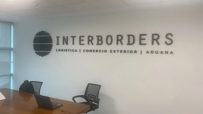 Multimpresos Imprenta Gráfica | Impresión Digital y Cartelería de Gran Formato con Tecnología de Última Generación