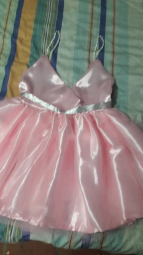 Lu Rosales | Modista en La Calera – Ruedos, Dobladillos