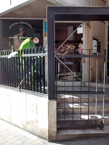 Consultorios Odontológicos | Implantología, Atención Completa