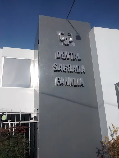 Centro Dental Sagrada Familia | Odontología de Vanguardia para tu Sonrisa