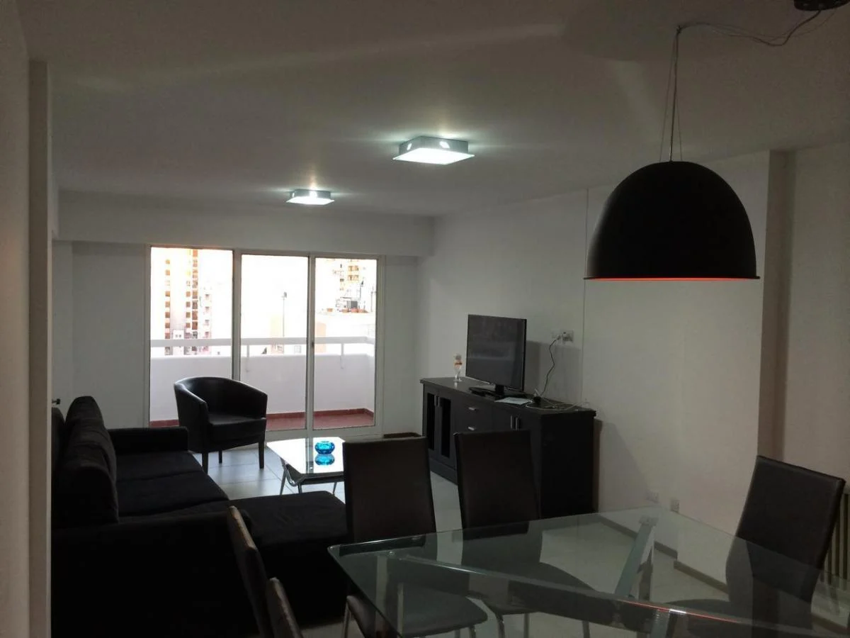 Semipiso en Venta de 3 Dormitorios y 115 m² con Cochera, Balcón
