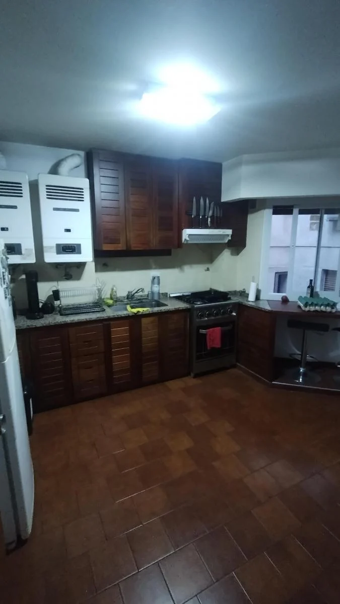 Semipiso en Venta de 3 Dormitorios y 115 m² con Cochera, Balcón
