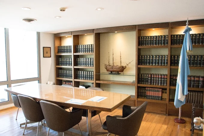 Escribanía Lanza Castelli: Un Servicio Notarial de Calidad