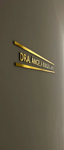 Dra. Ángela Burgos | Abogada de Trayectoria en Fuero Penal, Narcotráfico, Civil Daños, Ciberdelito y Mala Praxis