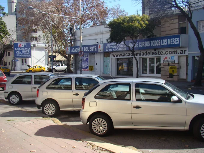 ADE – Academia del Este | Academia de Oficios con más de 30 Años de Experiencia