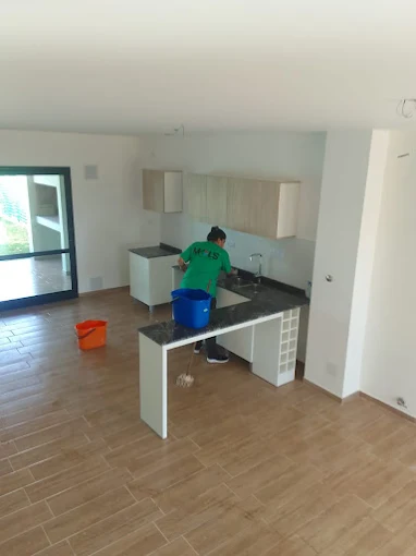 MOLS Mantenimiento Corporativo | Limpieza Integral, Finales de Obra, Vidrios en Altura, Hidrolavados