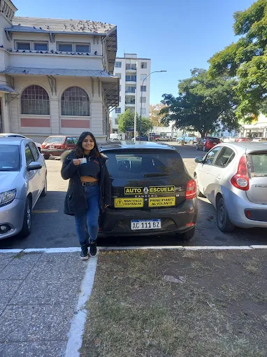 Autoescuela CBA | Clases de Manejo y Atención Personalizada