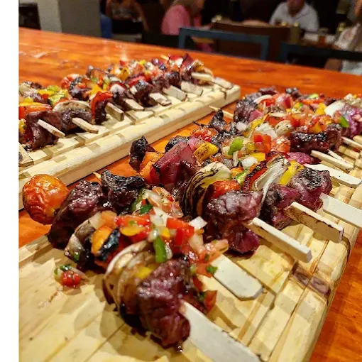 Cletto Catering | Pizza Party, Asados, Sándwiches Gourmet, Picadas y Boxes para Regalo