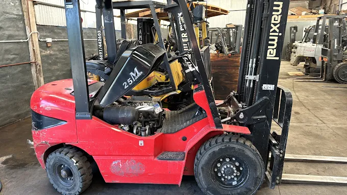 Zamping SRL | Venta y Alquiler de Autoelevadores, Plataformas Tijera, Camiones Hidroelevadores