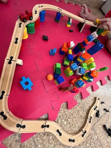 Lazos | Centro Terapéutico para Niños, Adolescentes y Familias