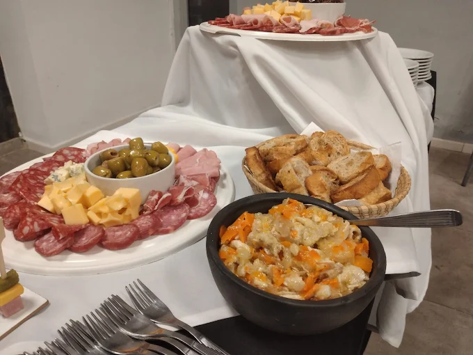 F y C Catering | Catering de Alta Calidad y Alquiler de Vajilla para Eventos con más de 25 Años de Experiencia