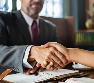 Escribano Ramón Bosh Tagle | Asesoramiento en Escrituras Públicas, Contratos, Certificaciones y Trámites Legales