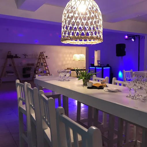 Nicanor Multiespacio | Lugar para Eventos, Catering, Jardín, Wi-Fi, Sonido, Iluminación, Decoración y Mobiliarios