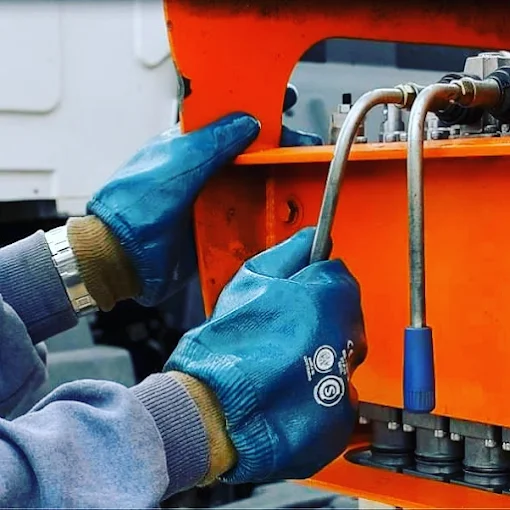 RUTA20 Contenedores | Alquiler de Contenedores, Pala Mecánica y Obradores