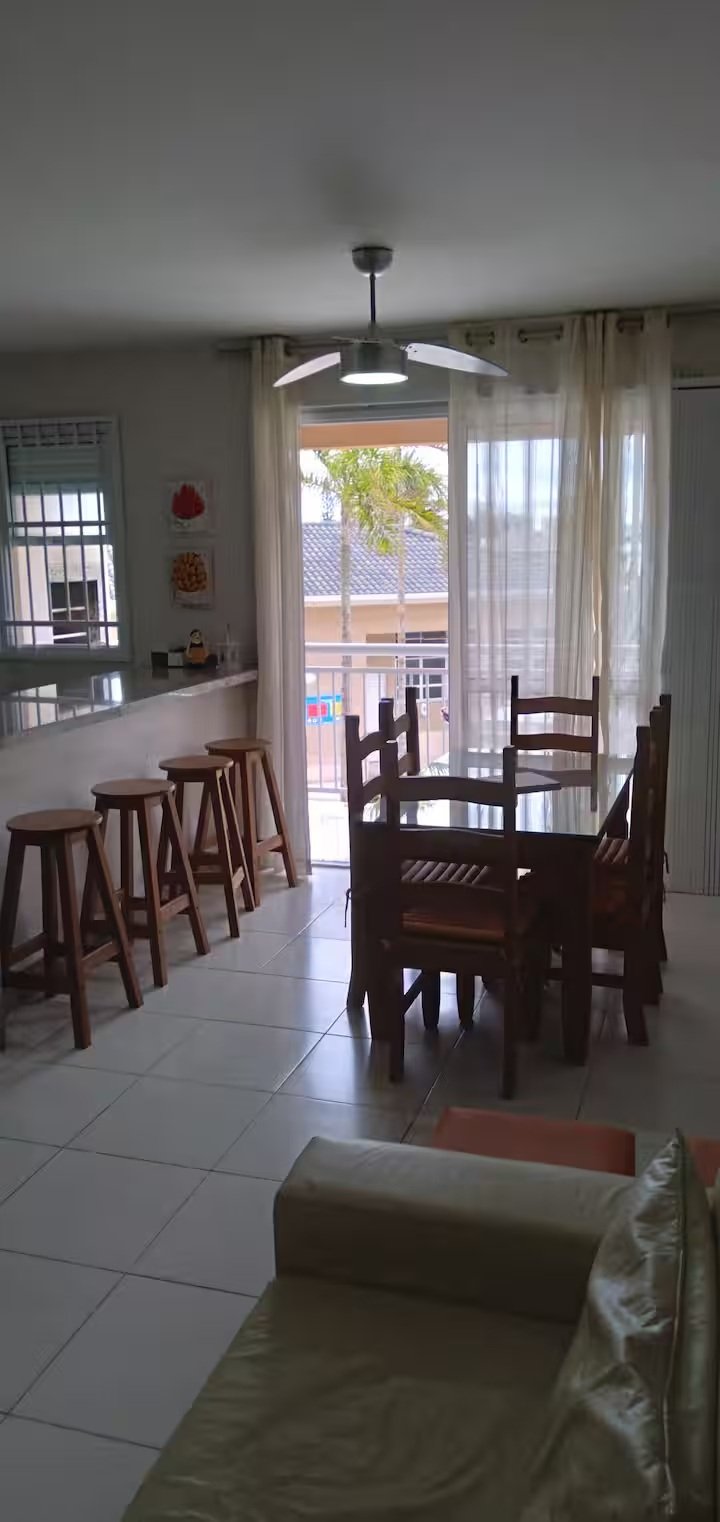 Alquiler: Departamento Elegante y Funcional en Ingleses, Florianópolis (A 50m de la Playa)