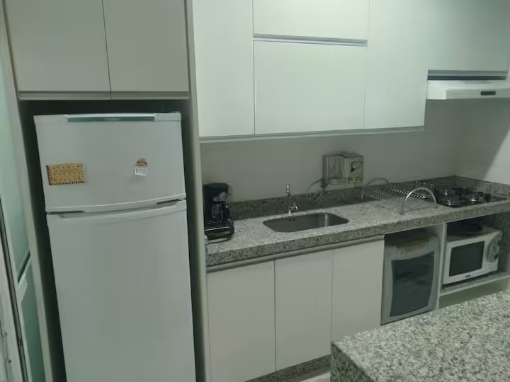 Alquiler: Departamento Elegante y Funcional en Ingleses, Florianópolis (A 50m de la Playa)