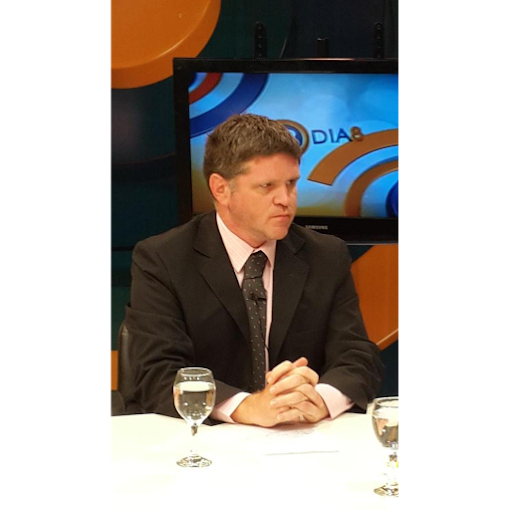 Dr. Facundo Pérez Lloveras | Abogado Especialista en Derecho Penal 20 Años de Experiencia en Córdoba