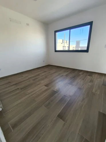 Dúplex a Estrenar de 3 Dorm. y 3 Baños en Venta en Campos de Manantiales