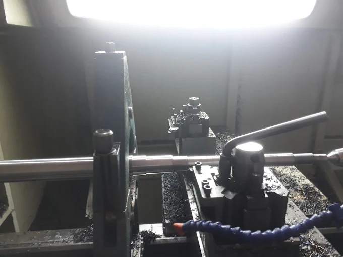 Tornería Aydl | Mecanizado de Precisión: Ejes, Bujes, Pernos, Cilindros, Fresado y Reparación de Piezas