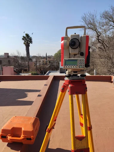 Agrimensura Juárez Beltrán | Mensura, Subdivisión, PH, Posesiones, Curvas de Nivel, Línea de Ribera y Relevamiento con Drone