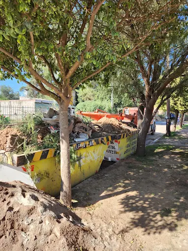 Gabriel  | Alquiler de Contenedores, Desagotes de Cámaras Sépticas, Pozos Negros y Destranques en Villa Allende