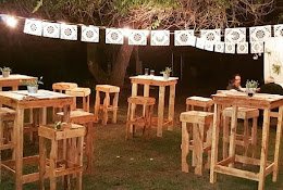 De La Mora | Alquiler de Vajilla, Livings, Mesas, Sillas, Mantelería, Decoración, Candy Bar y Calefacción para Eventos